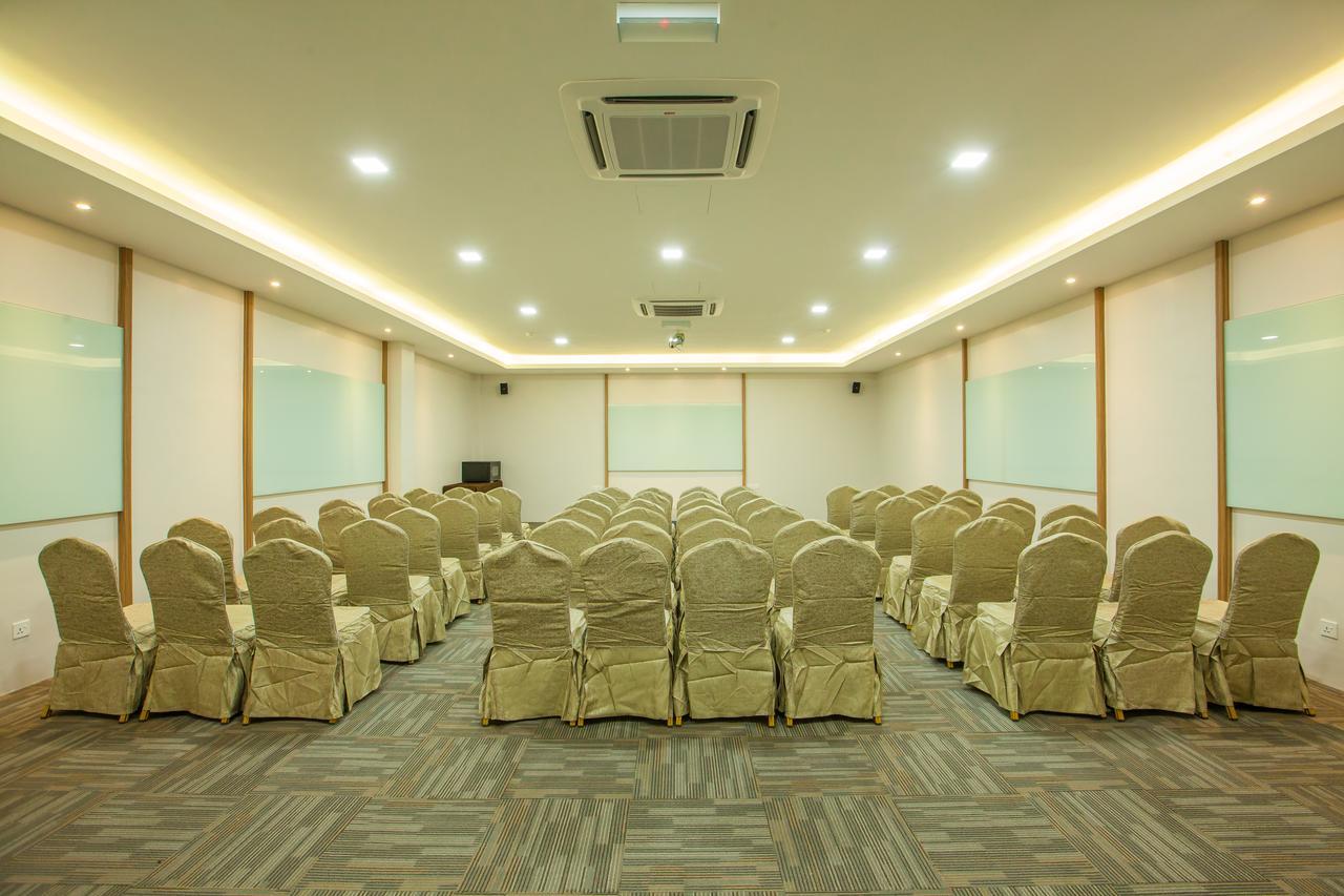 Bzz Hotel Skudai Zewnętrze zdjęcie