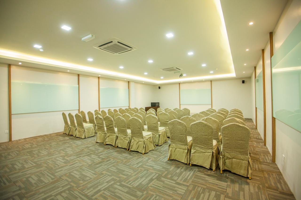 Bzz Hotel Skudai Zewnętrze zdjęcie