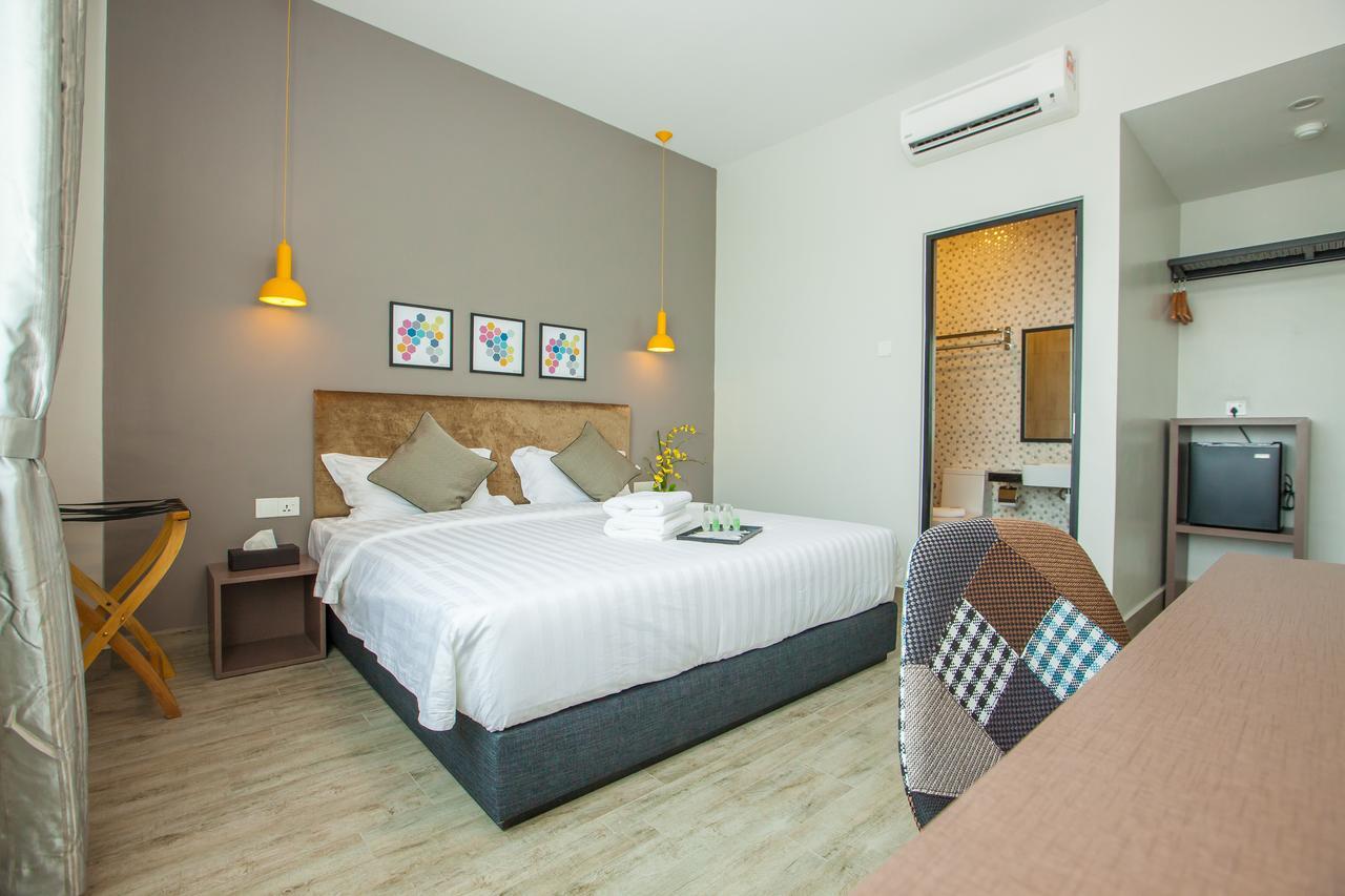 Bzz Hotel Skudai Zewnętrze zdjęcie