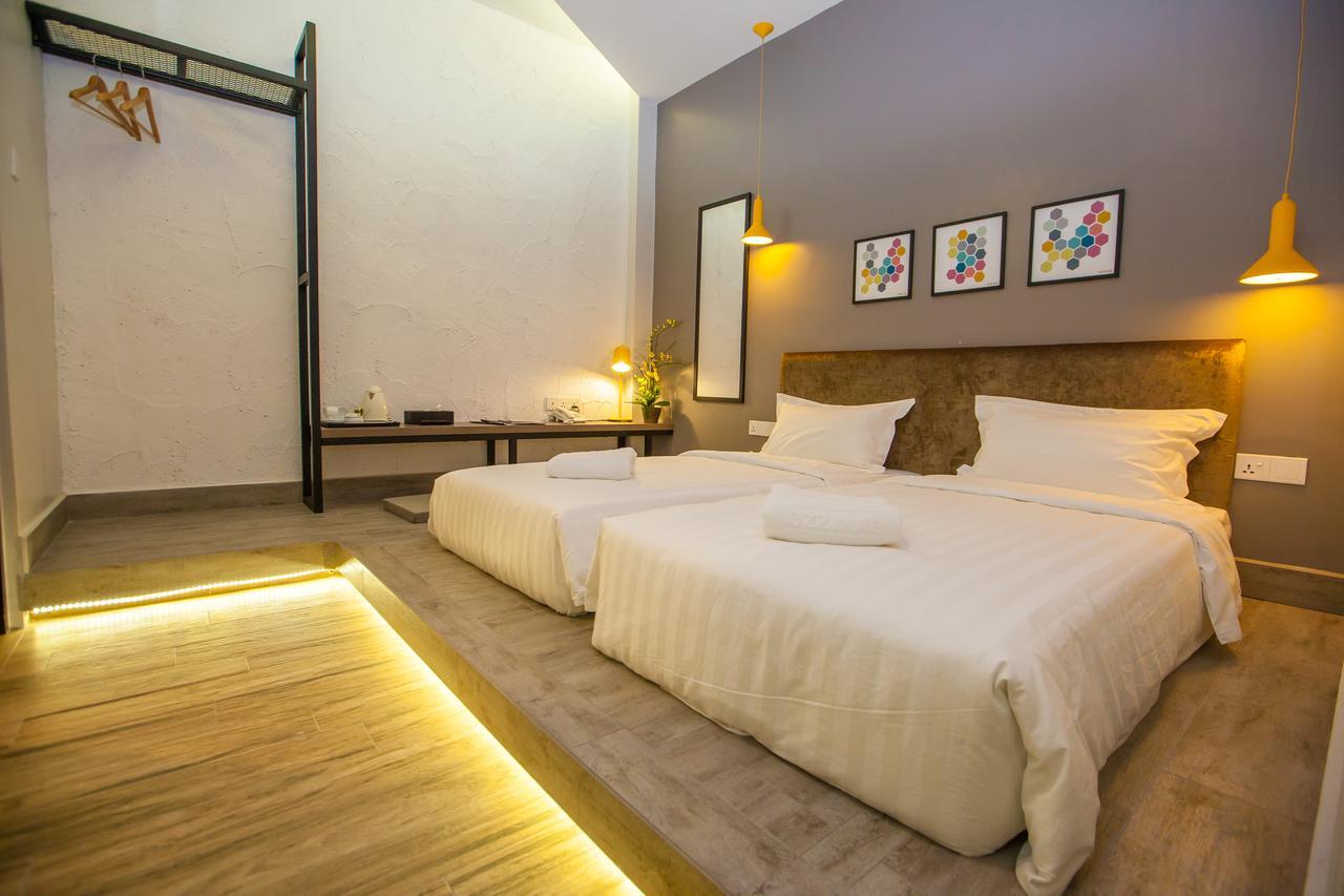 Bzz Hotel Skudai Zewnętrze zdjęcie
