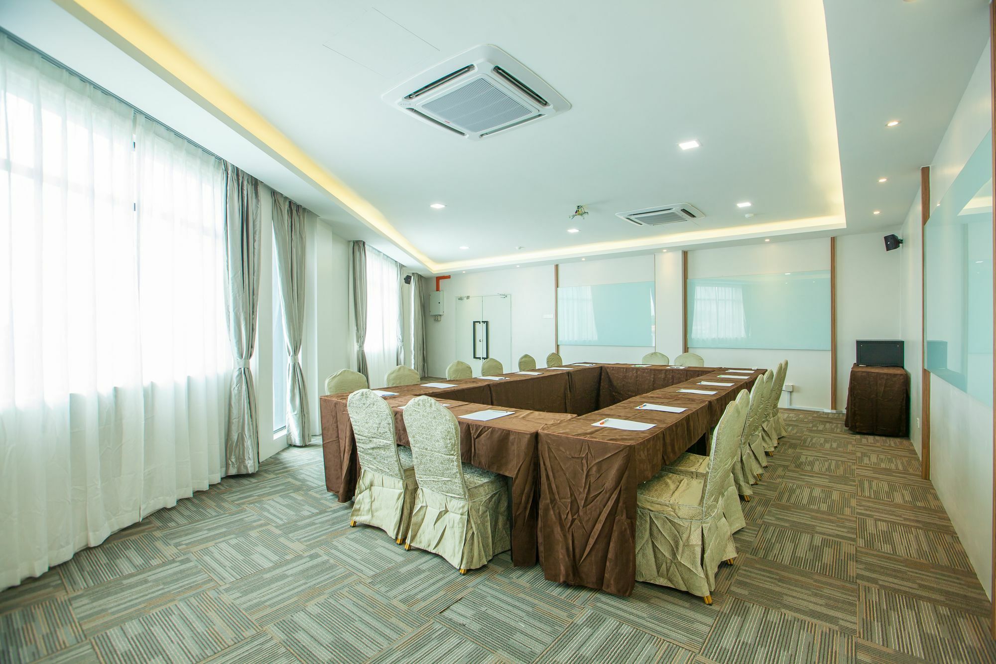 Bzz Hotel Skudai Zewnętrze zdjęcie